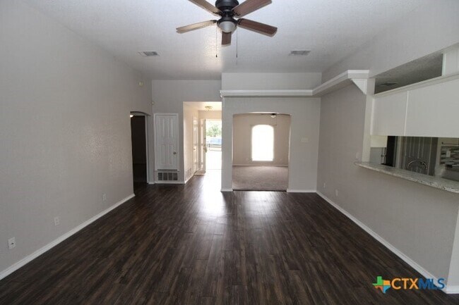 Building Photo - 4306 Lori Dr