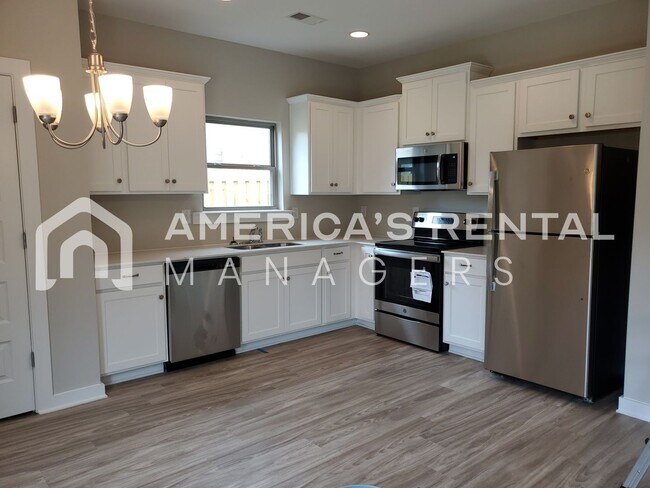 Building Photo - Spacious home for Rent in Clanton, AL!! COMING SOON!!