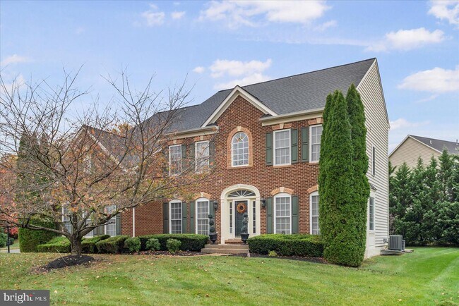 Building Photo - 1710 Stone Ivy Pl