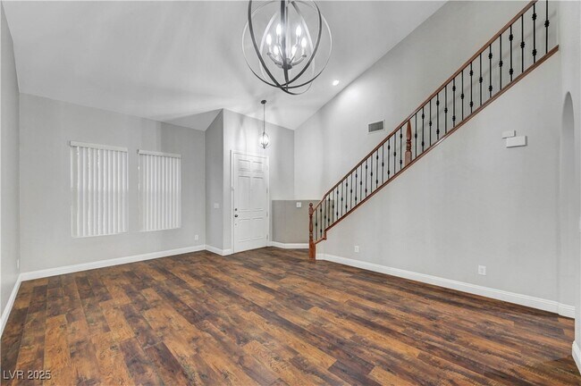 Building Photo - 11745 Via Esperanza St