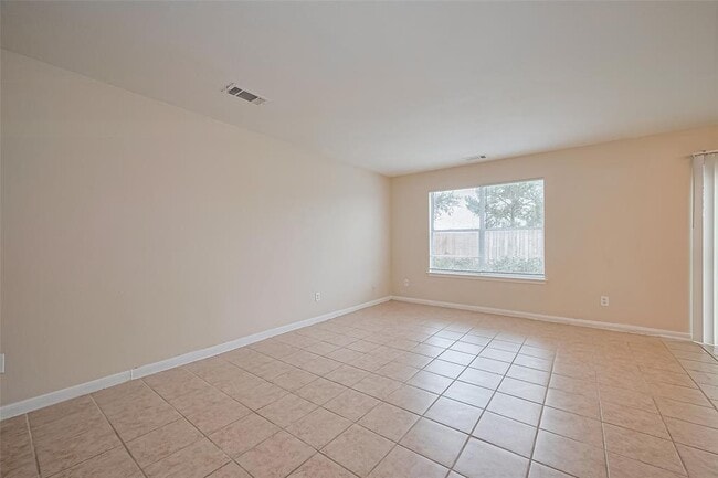 Building Photo - 7203 River Pines Dr