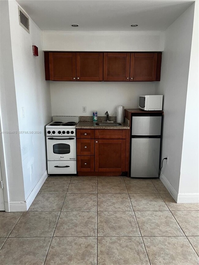 Building Photo - 5769 SW 72nd St