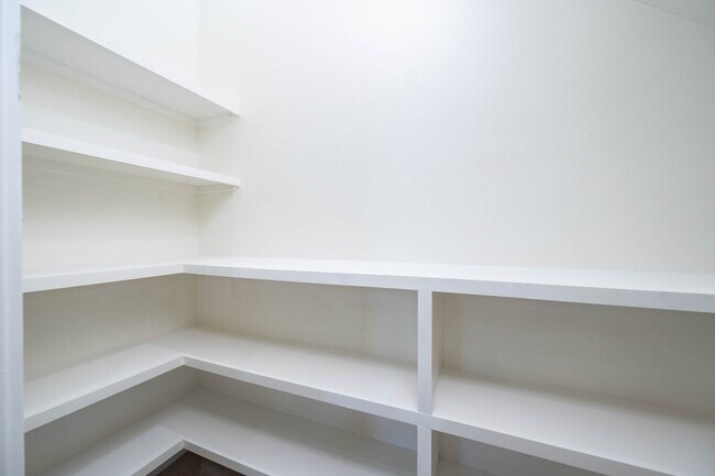 Building Photo - 3619 Bremond St