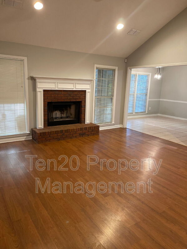 Building Photo - 59 Walnut Ct