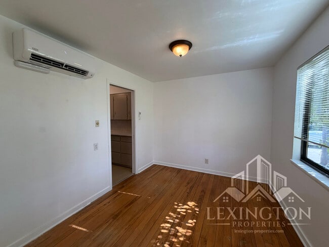 Building Photo - Beautifully Updated, Single-story, 3BD/1.5BA, Home near Tahoe Park!