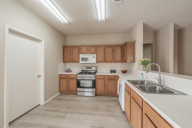 Building Photo - 629 Chalk Knoll Rd