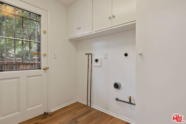 Building Photo - 2781 Woodwardia Dr