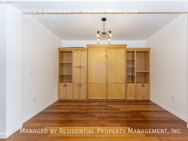 Building Photo - 1030 NW Johnson St