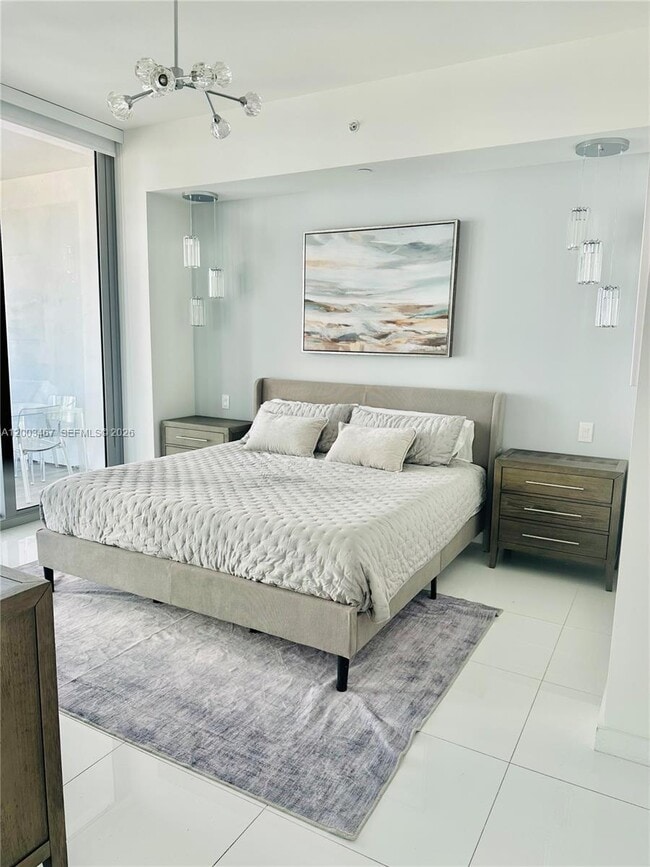 Building Photo - 851 NE 1st Ave