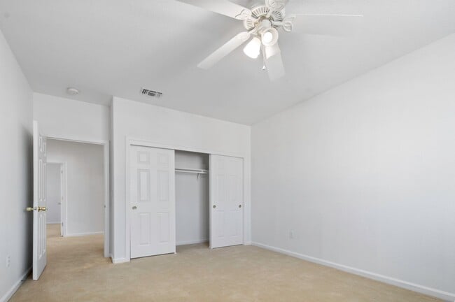 Building Photo - 991 Zephyr Ct