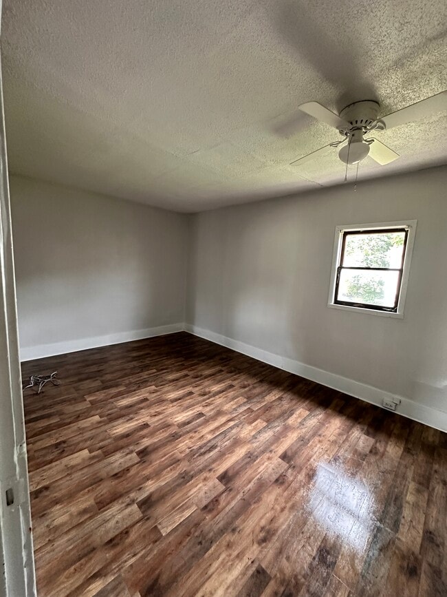 Building Photo - 149 Market St