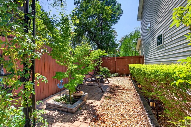Building Photo - "Spacious 5-Bed featuring TWO PRIMARY SUITES with a beautiful backyard oasis in Norfolk!"