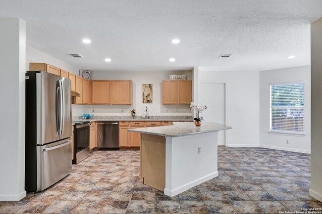 Building Photo - 10206 Windstone Creek
