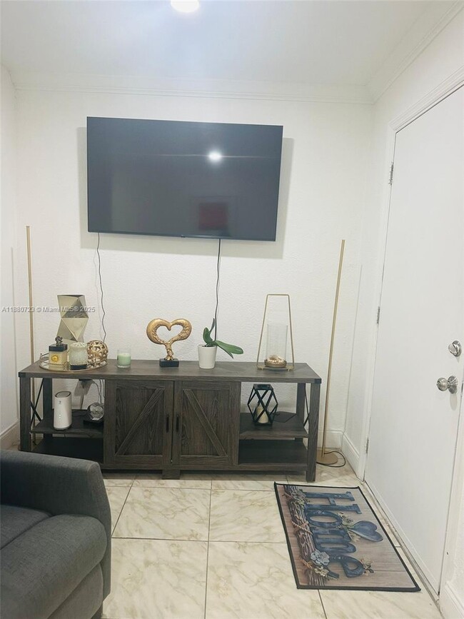 Primary Photo - 3800 SW 102nd Ave