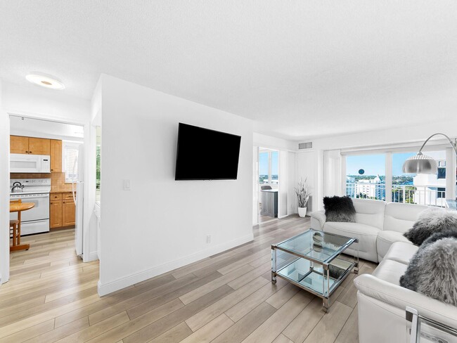 Building Photo - 3301 S Ocean Blvd