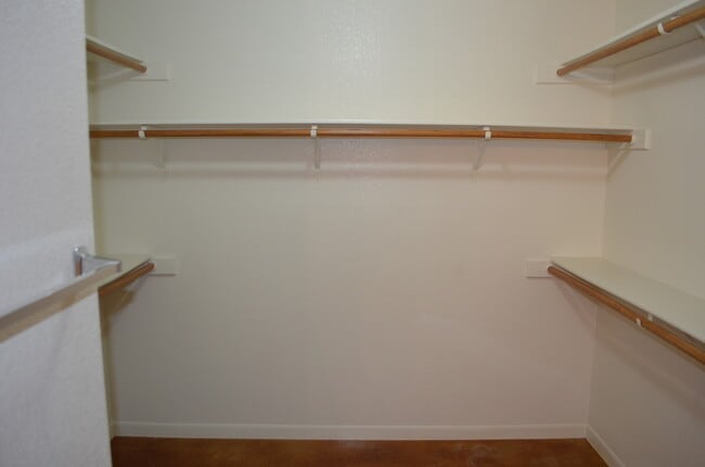 Building Photo - 318 Elbert Ln