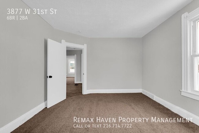 Building Photo - 3877 W 31st St