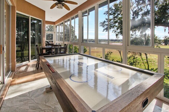 Building Photo - 1120 Linkside Ct