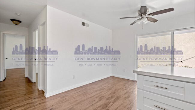 Building Photo - Beautiful 3 Bedroom / 2 Bathroom Home with Yard & 2-Car Garage – Conveniently Located in Paradise...