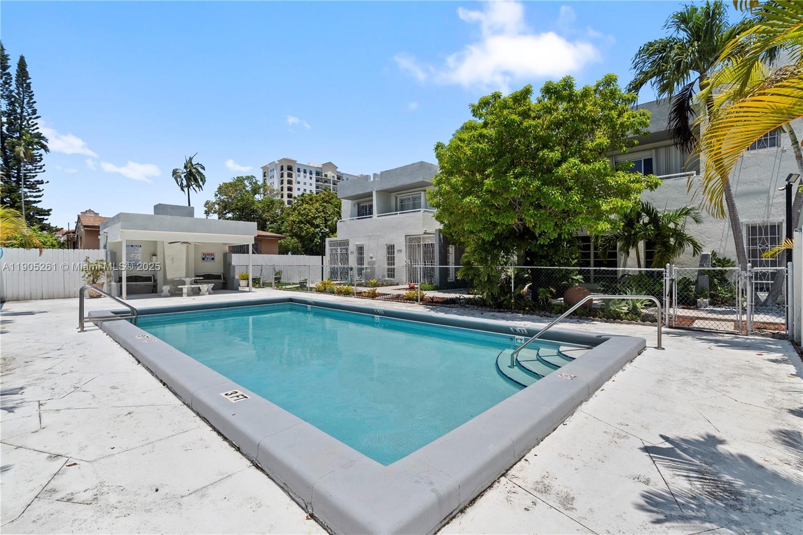 Building Photo - 3597 SW 17th St