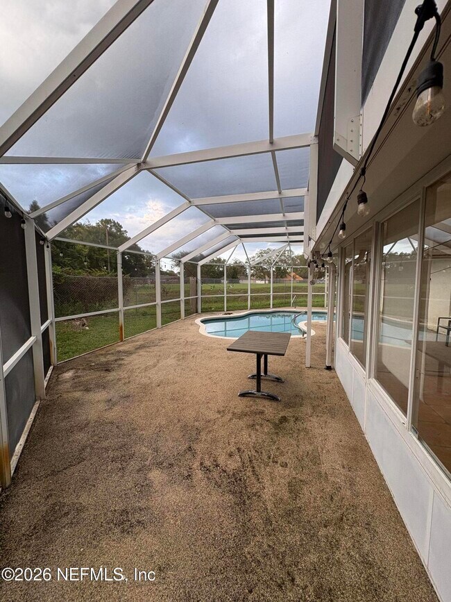 Building Photo - 436 Mango Cir