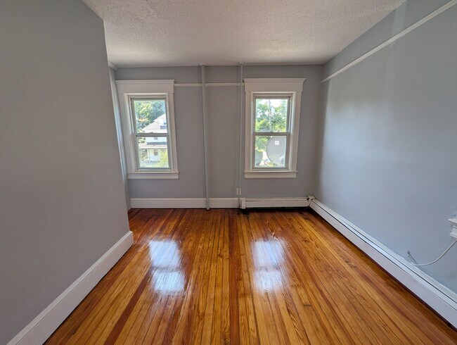 Building Photo - 1409 Mattison Ave