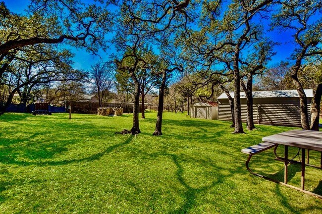 Building Photo - 16001 Awalt Dr