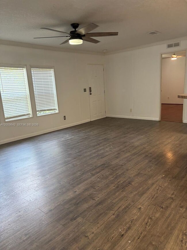 Building Photo - 390 NW 134th Ave