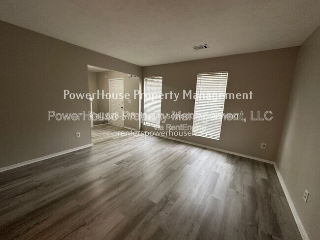 Building Photo - 115 Yately Ct