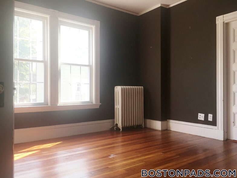 Building Photo - 794 Boylston St