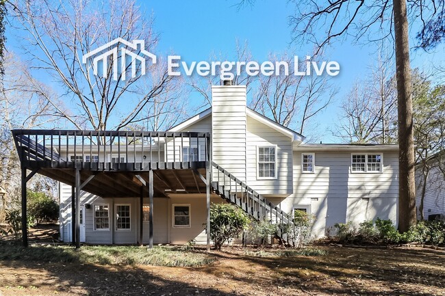 Building Photo - 5040 Waterford Dr SW