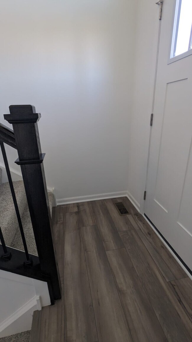 Building Photo - 12383 Tinsley St