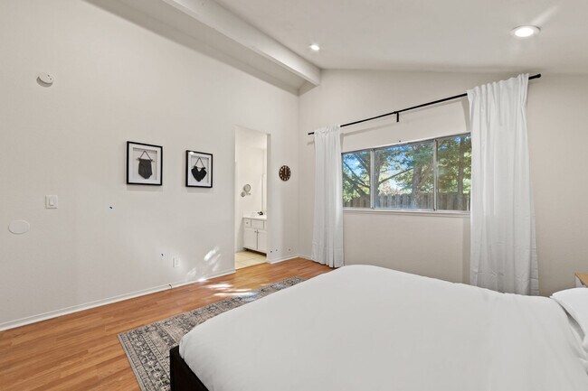 Building Photo - 5242 Sierra Highlands Ct