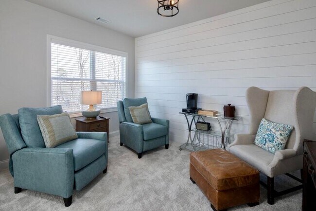 Building Photo - ONE MONTH FREE ON A 14 MONTH LEASE SPECIAL!! TOUR TODAY!