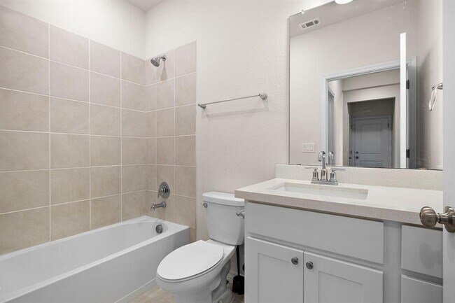 Building Photo - 316 Caisson Trl