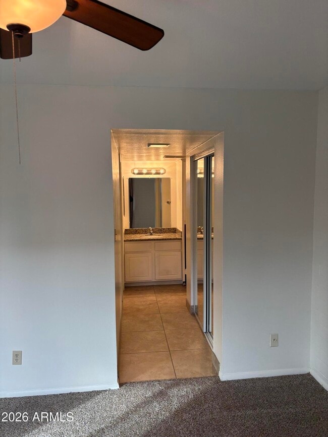 Building Photo - 4111 E Camelback Rd