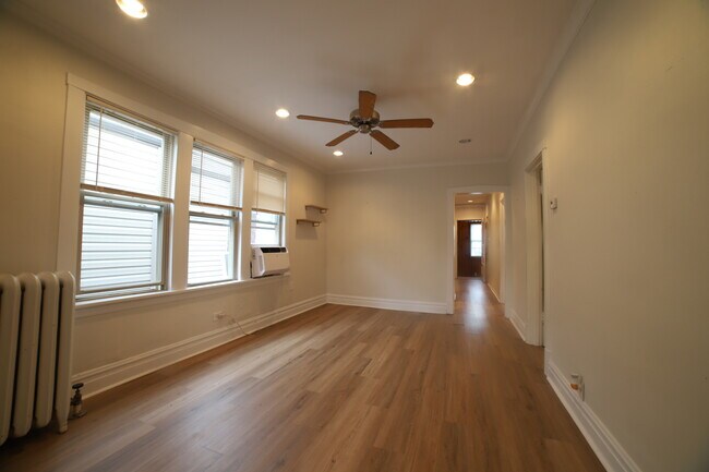 Building Photo - 3733 N Christiana Ave