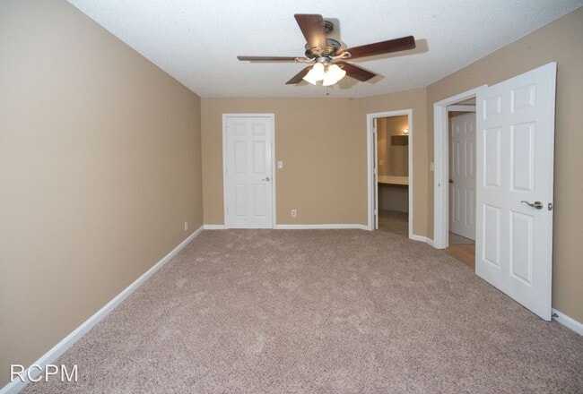 Building Photo - 2 br, 2 bath House - 1039 Stones Throw