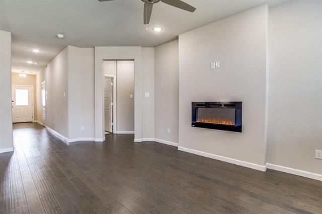 Building Photo - 313 Ember Cir