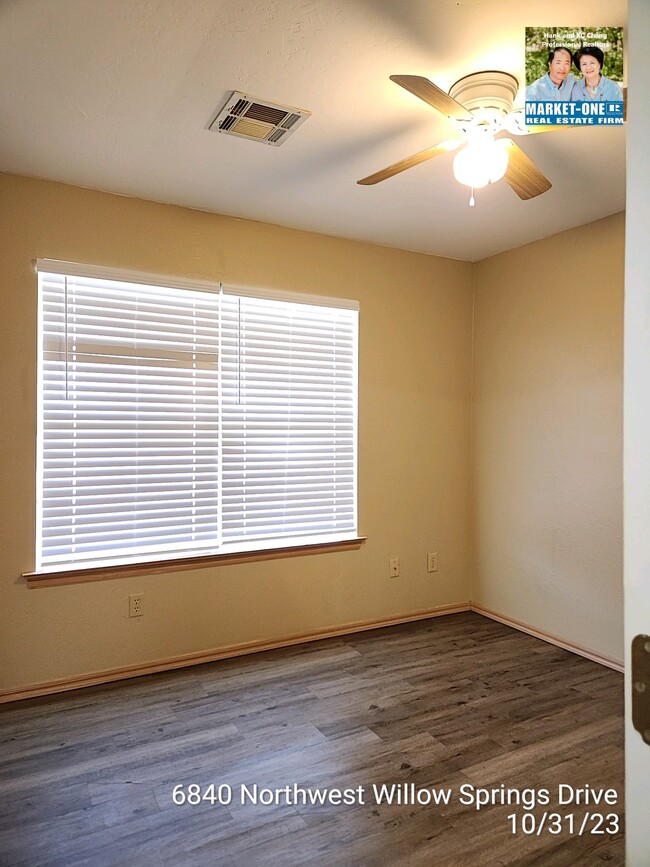 Building Photo - 6840 NW Willow Springs Dr