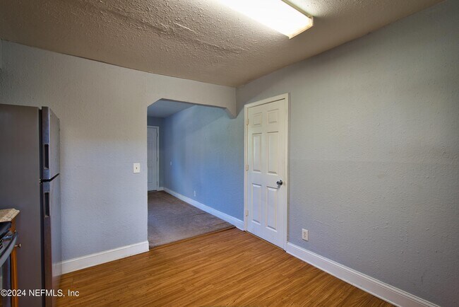 Building Photo - 2036 Inwood Terrace