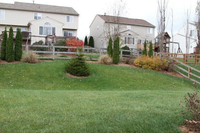 Building Photo - 9168 Belvedere Ct