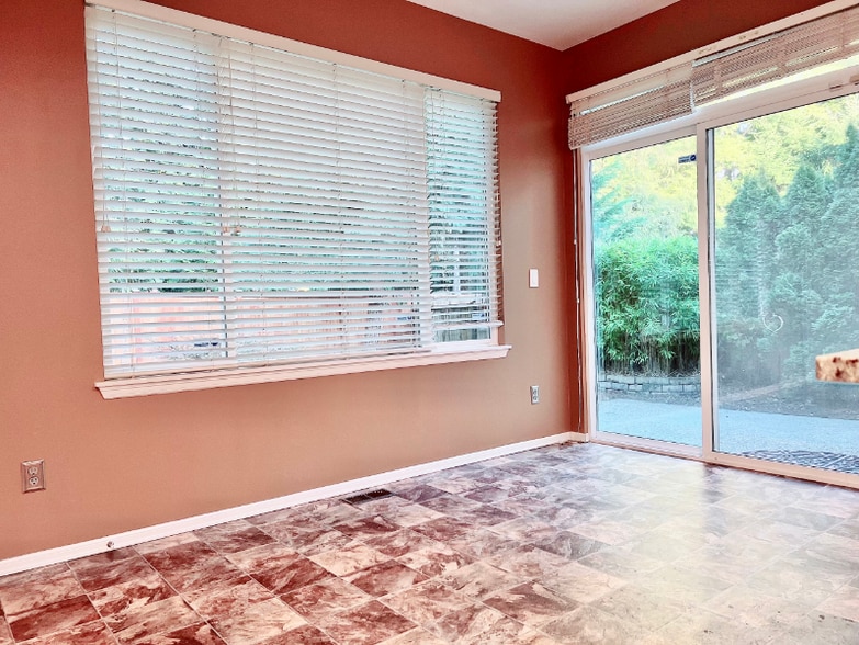 Building Photo - 3319 162nd Pl SE