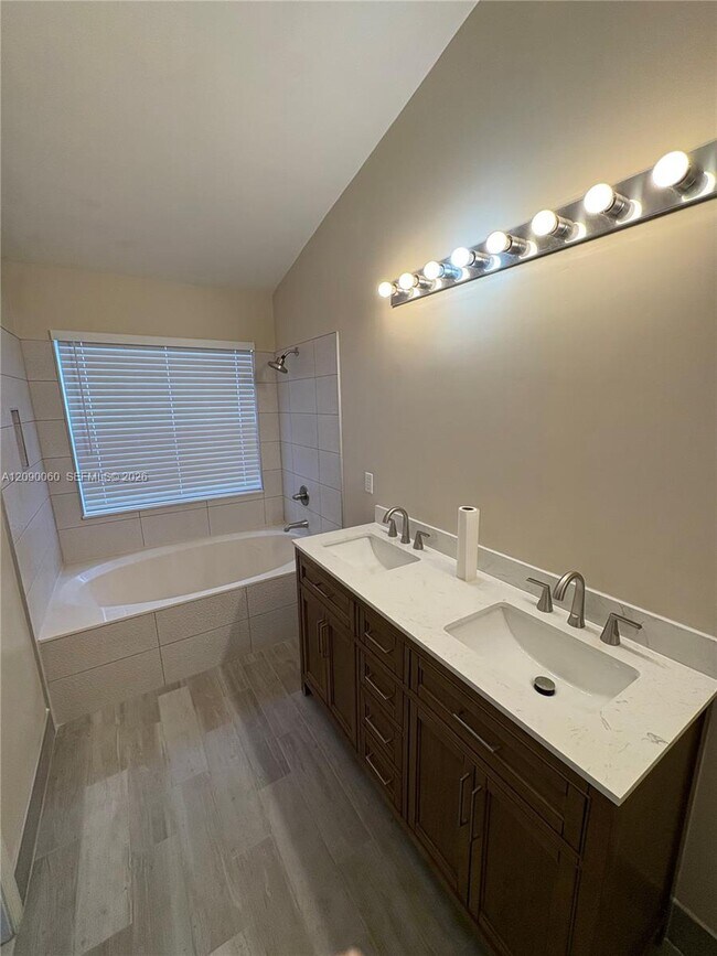 Building Photo - 751 Sand Creek Cir