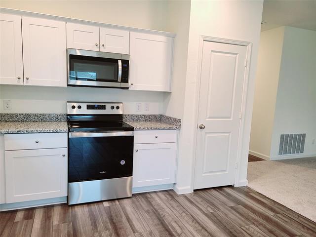 Building Photo - 1308 Fleckman Dr