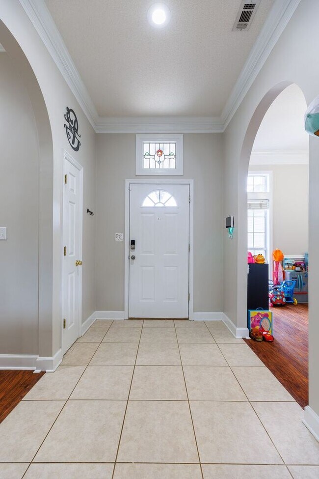 Building Photo - 4614 Briarberry Dr