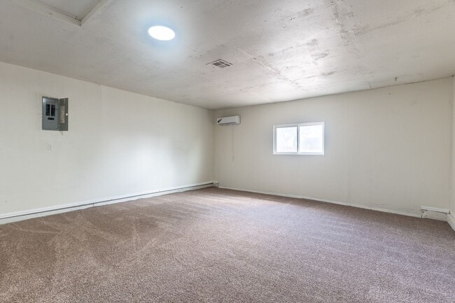 Building Photo - 4 Bedroom Rent to Own Home Available!