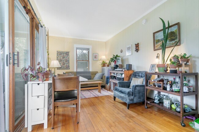 Building Photo - 2446 East Johnson Street, Unit 1