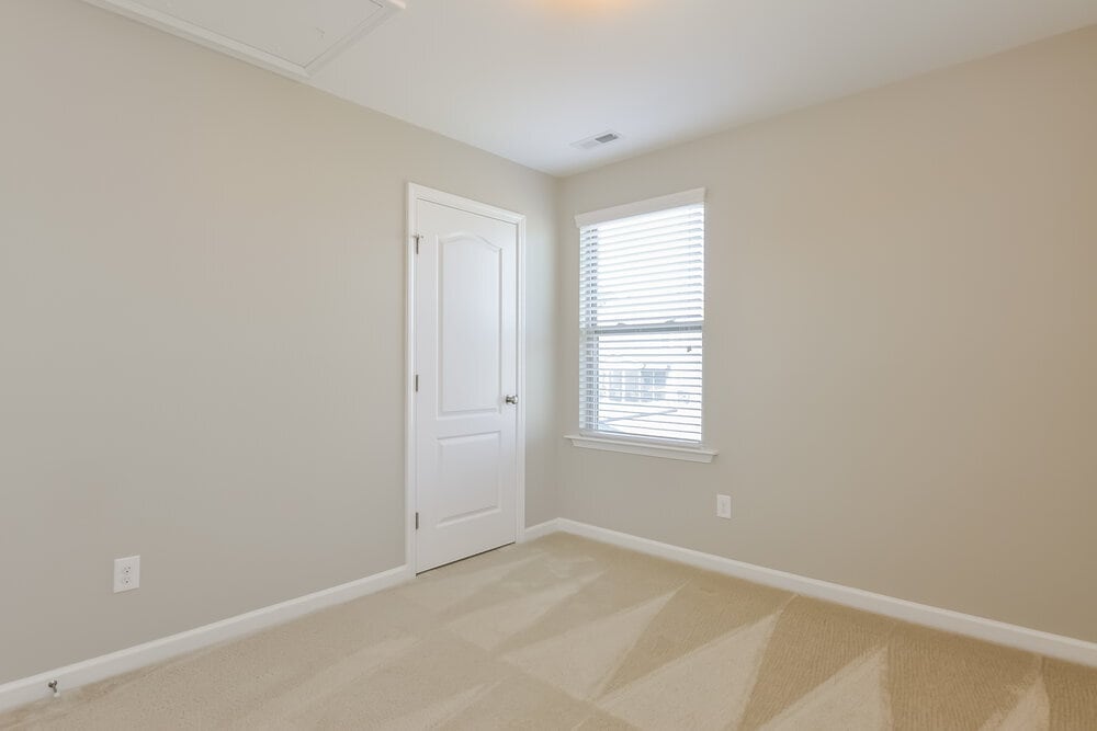 Building Photo - 61 Chinaberry Dr