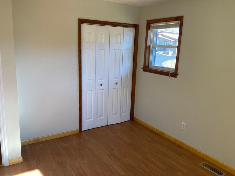 Building Photo - 119 Betterley Pl